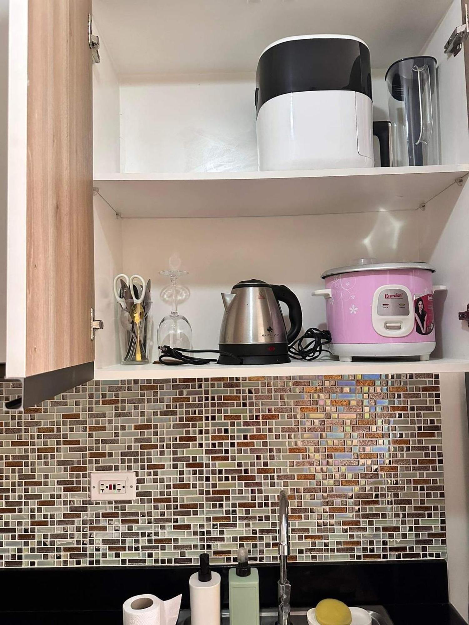 باساي Deluxe Suites Razelles 2 At Shore 2 Residences Tower 1 المظهر الخارجي الصورة
